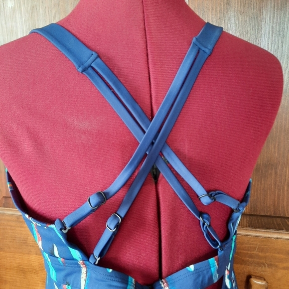 Title Nine Metis Underwire Tankini Top - Picture 10 of 14